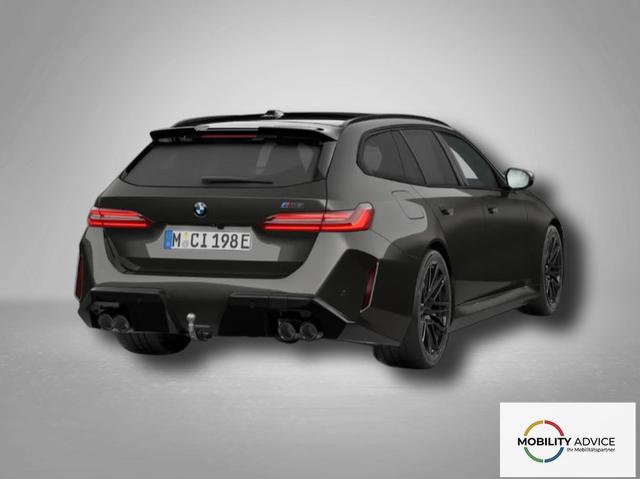 BMW M5 M 4.4 V8 Plug in Hybrid 8-Gang Steptronic 