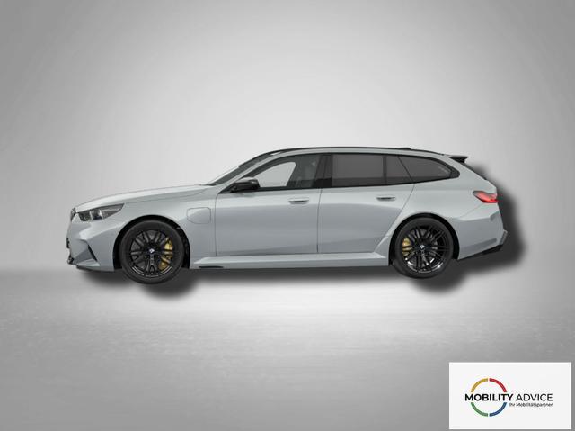 BMW M5 M 4.4 V8 Plug in Hybrid 8-Gang Steptronic 