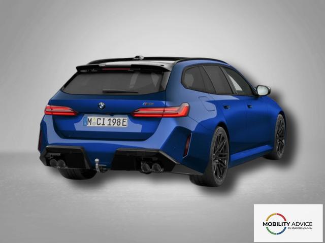 BMW M5 M 4.4 V8 Plug in Hybrid 8-Gang Steptronic 