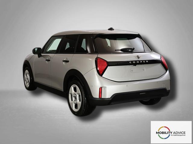 MINI Cooper C Essential Trim 1.5 7-Gang Steptronic 