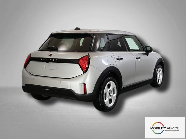 MINI Cooper C Essential Trim 1.5 7-Gang Steptronic 