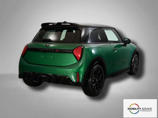 MINI Cooper S John Works Trim 2.0 7-Gang Steptronic 