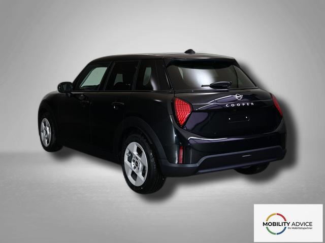 MINI Cooper C Essential Trim 1.5 7-Gang Steptronic 