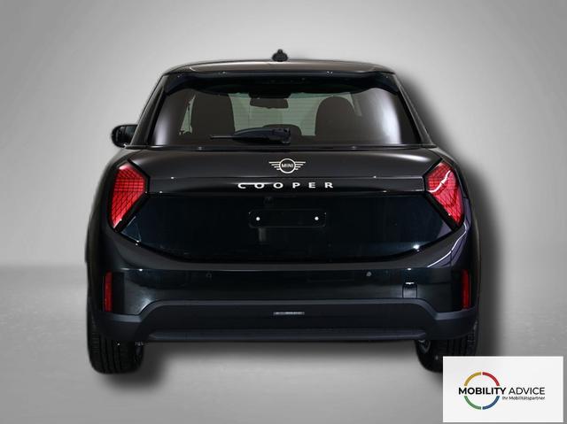 MINI Cooper C Essential Trim 1.5 7-Gang Steptronic 