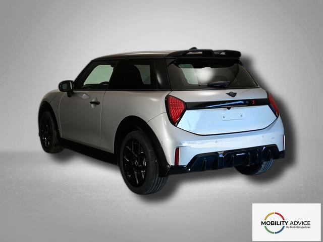 MINI Cooper S John Works Trim 2.0 7-Gang Steptronic 
