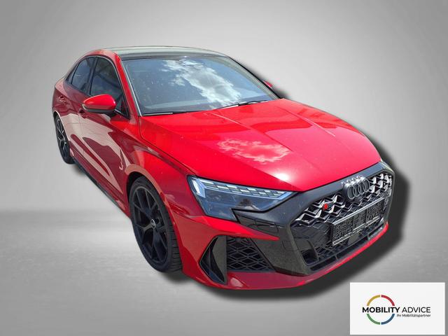 Audi RS3 Limousine 2.5 TFSI 7-Gang S tronic 