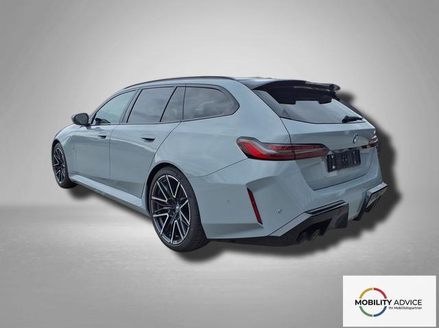 BMW M5 Touring 4.4 8-Gang Steptronic xDrive 