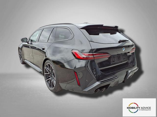 BMW M5 Touring 4.4 8-Gang Steptronic xDrive 