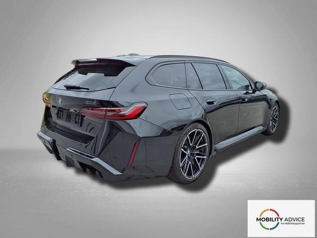 BMW M5 Touring 4.4 8-Gang Steptronic xDrive 