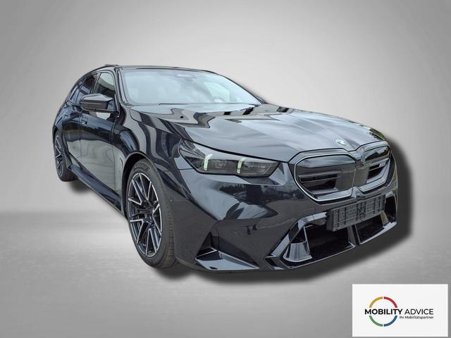 BMW M5 Touring 4.4 8-Gang Steptronic xDrive 