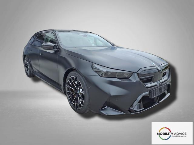 BMW M5 M 4.4 V8 Plug in Hybrid 8-Gang Steptronic 