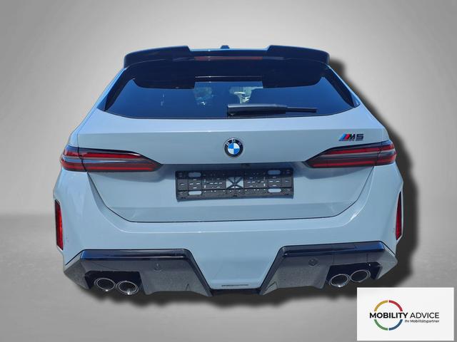 BMW M5 Touring 4.4 8-Gang Steptronic xDrive 