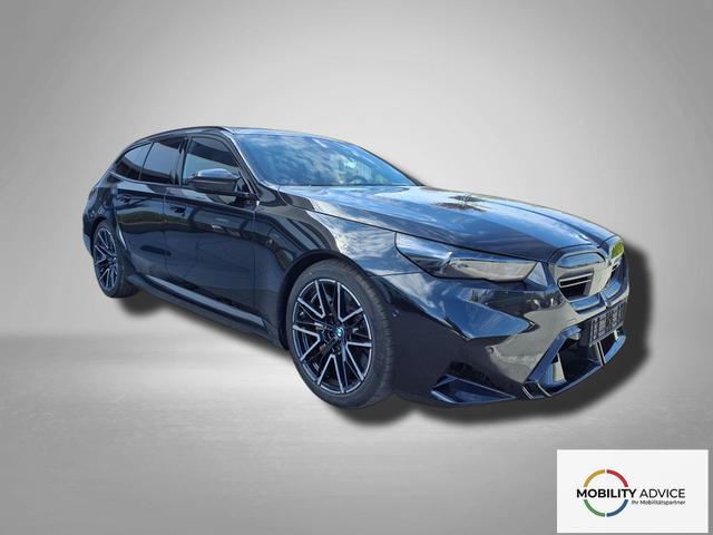 BMW M5 Touring 4.4 8-Gang Steptronic xDrive 