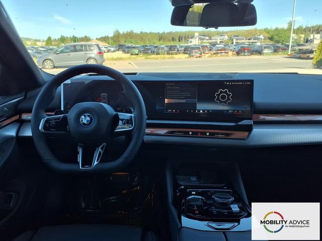 BMW 5er Touring M Sportpaket Pro 550e xDrive 