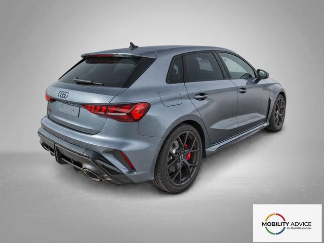 Audi RS3 Sportback 2.5 TFSI 7-Gang S tronic quattro 