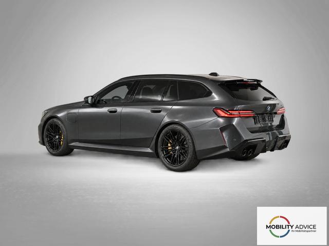 BMW M5 M 4.4 V8 Plug in Hybrid 8-Gang Steptronic 