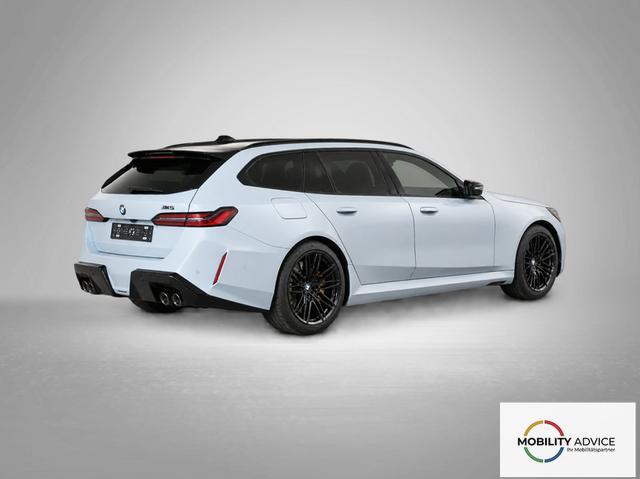BMW M5 M 4.4 V8 Plug in Hybrid 8-Gang Steptronic 