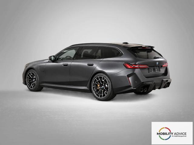 BMW M5 M 4.4 V8 Plug in Hybrid 8-Gang Steptronic 