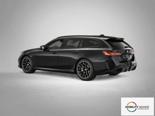 BMW M5 M 4.4 V8 Plug in Hybrid 8-Gang Steptronic 