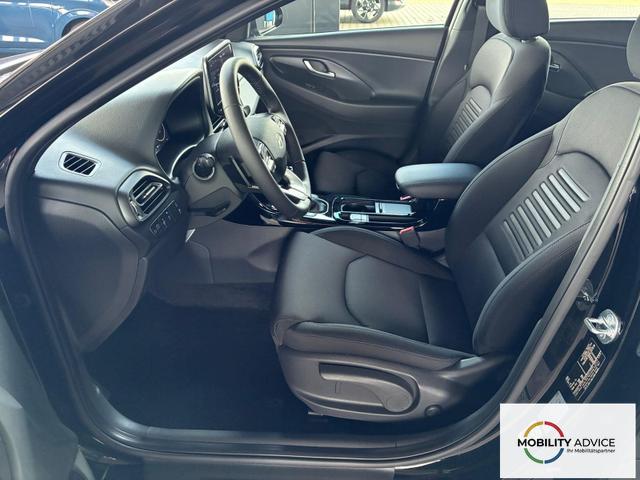 Hyundai i30 Comfort Plus 1.0 TGDI DCT / ACC Keyless Totwinkelassis. PDC V&H + Kamera Sitz Lenkradheizung LED Alu 17'' 