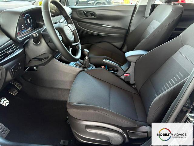 Hyundai BAYON Comfort Plus 1.2 MPI / Sitz + Lenkradheizung PDC V&H Kamera LED Tempomat Keyless Alu 16" 