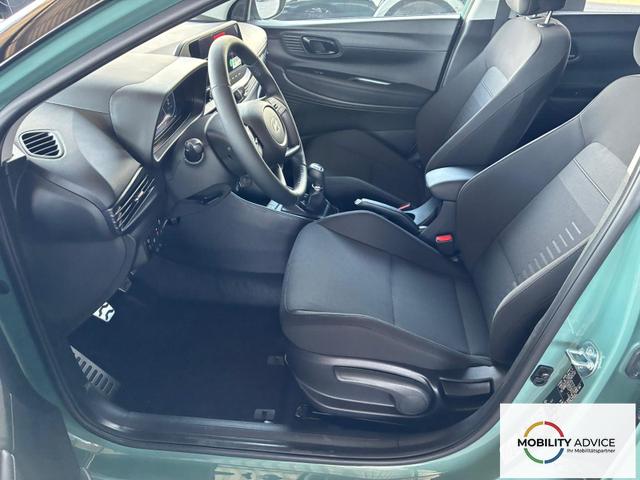 Hyundai BAYON Comfort Plus 1.2 MPI / Navi PDC m. Kamera Klimaautom./ LED Sitz & Lenkr.Heiz/ Alu16 