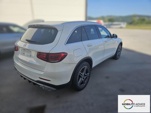 Mercedes-Benz GLC AMG Line 300 