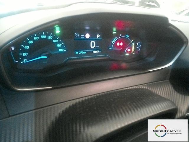 Peugeot e-208 Style 
