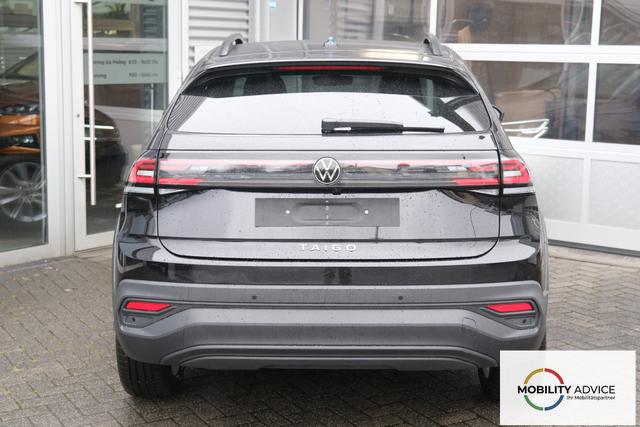 VW Taigo Life Deep Black Perleffekt 