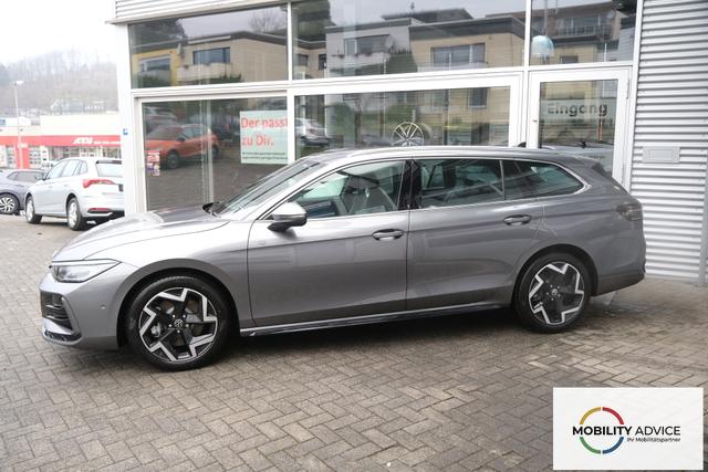 VW Passat Variant R-Line 