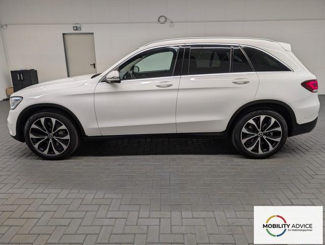 Mercedes-Benz GLC 300 4Matic Multibeam/Navi/AHK/SHZ/360&deg;/20-LM 