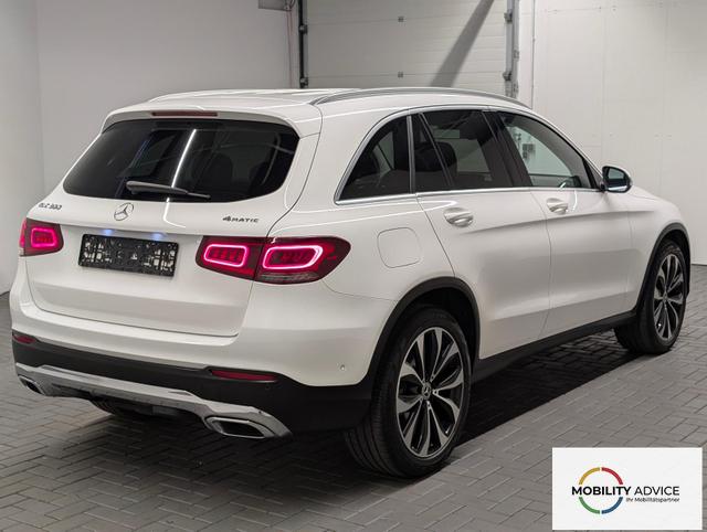Mercedes-Benz GLC 300 4Matic Multibeam/Navi/AHK/SHZ/360&deg;/20-LM 