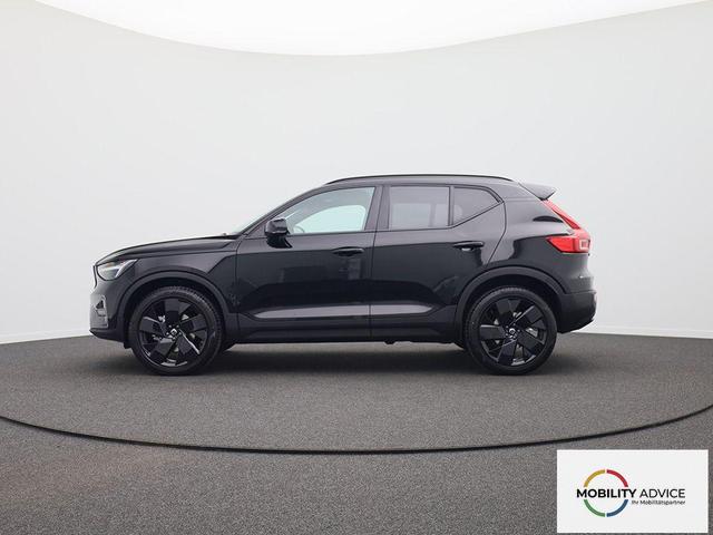 Volvo XC40 2.0 Black Edition Plus B4 Mild-Hybrid 197PS Automatik elektr. PanoDach R&uuml;ckf.Kamera PDC v+h ACC el.Heckklappe Harman/Kardon-Sound Klimaautomatik Sitzheizung Lenkradheizung Apple CarPlay Android Auto 20-LM 