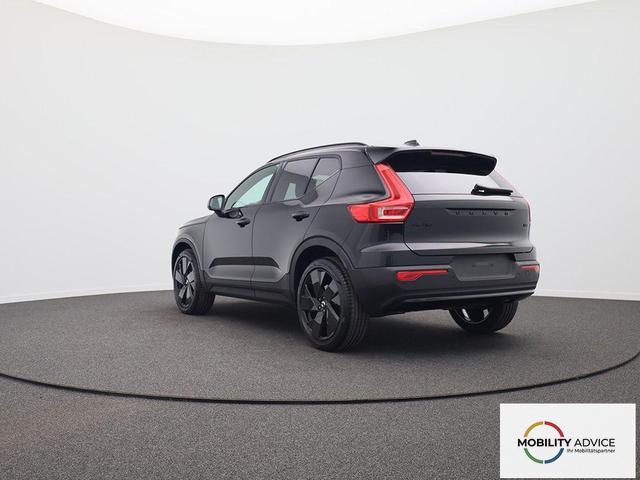 Volvo XC40 2.0 Black Edition Plus B4 Mild-Hybrid 197PS Automatik elektr. PanoDach R&uuml;ckf.Kamera PDC v+h ACC el.Heckklappe Harman/Kardon-Sound Klimaautomatik Sitzheizung Lenkradheizung Apple CarPlay Android Auto 20-LM 