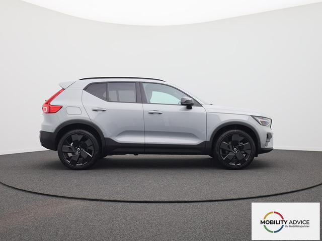 Volvo XC40 2.0 Black Edition Plus B4 Mild-Hybrid 197PS Automatik elektr. PanoDach R&uuml;ckf.Kamera PDC v+h ACC el.Heckklappe Harman/Kardon-Sound Klimaautomatik Sitzheizung Lenkradheizung Apple CarPlay Android Auto 20-LM 