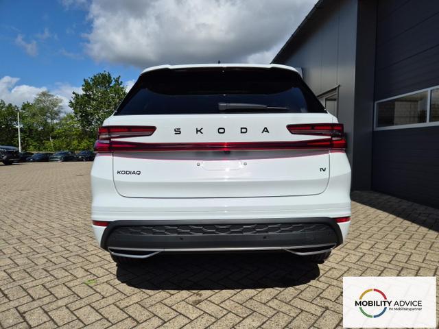Skoda Kodiaq Sportline 1.5 TSI 204PS PHEV DSG schwenkb. AHK elektr. PanoDach HUD Alcantara PDC v+h 360&deg;Kamera CANTON Sound Klimaautomatik Sitzheizung Lenkradheizung Navi Apple CarPlay Android Auto 2xKeyless 19"LM vollelektr. Reichweite 116KM 