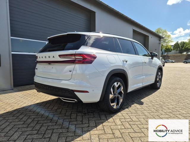 Skoda Kodiaq Sportline 1.5 TSI 204PS PHEV DSG schwenkb. AHK elektr. PanoDach HUD Alcantara PDC v+h 360&deg;Kamera CANTON Sound Klimaautomatik Sitzheizung Lenkradheizung Navi Apple CarPlay Android Auto 2xKeyless 19"LM vollelektr. Reichweite 116KM 