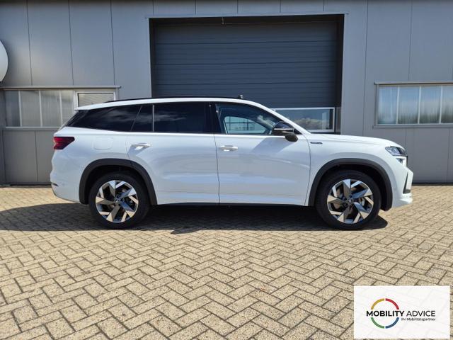 Skoda Kodiaq Sportline 1.5 TSI 204PS PHEV DSG schwenkb. AHK elektr. PanoDach HUD Alcantara PDC v+h 360&deg;Kamera CANTON Sound Klimaautomatik Sitzheizung Lenkradheizung Navi Apple CarPlay Android Auto 2xKeyless 19"LM vollelektr. Reichweite 116KM 