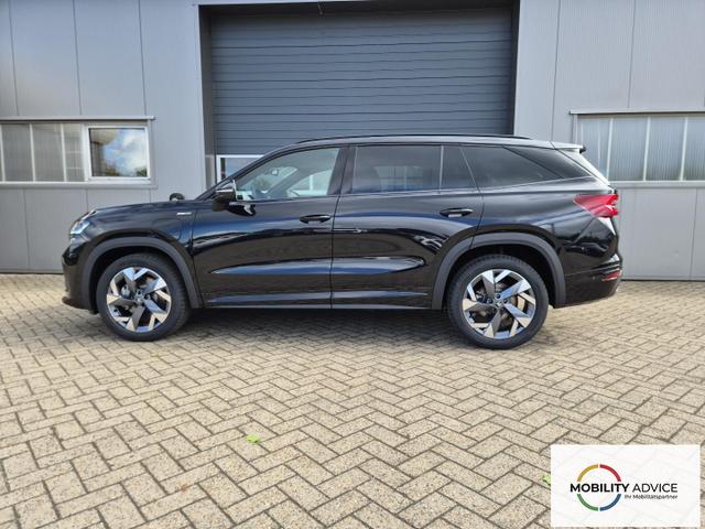 Skoda Kodiaq Sportline 1.5 TSI 204PS PHEV DSG schwenkb. AHK elektr. PanoDach HUD Alcantara PDC v+h 360&deg;Kamera CANTON Sound Klimaautomatik Sitzheizung Lenkradheizung Navi Apple CarPlay Android Auto 2xKeyless 19"LM vollelektr. Reichweite 116KM 