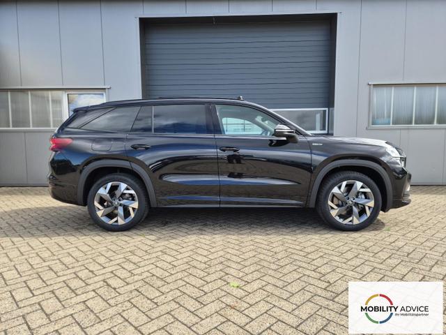 Skoda Kodiaq Sportline 1.5 TSI 204PS PHEV DSG schwenkb. AHK elektr. PanoDach HUD Alcantara PDC v+h 360&deg;Kamera CANTON Sound Klimaautomatik Sitzheizung Lenkradheizung Navi Apple CarPlay Android Auto 2xKeyless 19"LM vollelektr. Reichweite 116KM 