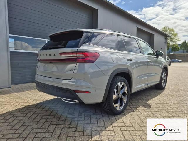 Skoda Kodiaq Sportline 1.5 TSI 204PS PHEV DSG schwenkb. AHK elektr. PanoDach HUD Alcantara PDC v+h 360&deg;Kamera CANTON Sound Klimaautomatik Sitzheizung Lenkradheizung Navi Apple CarPlay Android Auto 2xKeyless 19"LM vollelektr. Reichweite 116KM 