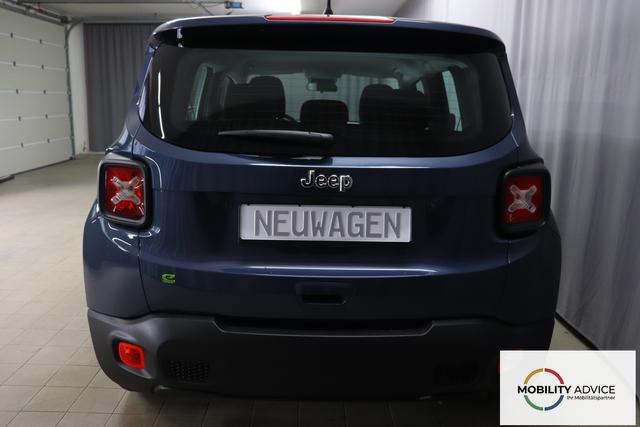 Jeep Renegade 1.5 T4 DCT7 e-Hybrid Longitude 1469 96 kW435 Blue Shade 015 Stoff Schwarz "61P Blue Shade Metallic Business-Paket Longitude: Uconnect Smartouch 8.4 mit 8,4""-Touchscreen, Navigationssystem, Bluetooth, AUX-IN-und USB sowie DAB, Apple CarPlay&Android Auto und LIVE Services, Fahrersitz mit elektr. Lordosenst&uuml;tze 2-fach verstellbar"