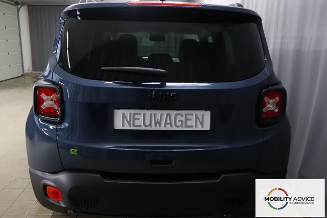 Jeep Renegade 1.5 T4 DCT7 e-Hybrid Limited 1469 96 kW435 Blue Shade Leder Schwarz "Navigationssystem 01K Design-Paket Black Pack 2XL Leder-Paket 2T2 Funktions-Paket 7KS Winter-Paket UGM Uconnect Smartouch 8.4 mit 8,4""-Touchscreen, Navigationssystem, Bluetooth, AUX-IN-und USB sowie DAB, Apple CarPlay&Android Auto und LIVE Services 070 Seitenscheiben hinten und Heckscheibe verdunkelt 108 18""-Leichtmetallfelgen, schwarz gl&auml;nzend 61P Blue Shade"