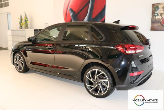Hyundai i30 N Line 1.5 TGDi 117 kW (160 PS) Navigationssystem, DAB, Bluetooth, Android Auto, Apple CarPlay, 2-Zonen-Klimaautomatik, R&uuml;ckfahrkamera, Sitzheizung, Lenkradheizung, 18" Leichtmetallfelgen, uvm. 