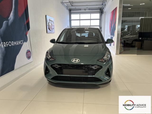 Hyundai i10 Go Plus MT Mangrove Green, Beispielbilder, ggf. teilweise mit Sonderausstattung
