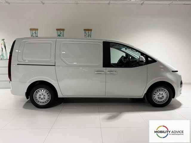 Hyundai Staria Kastenwagen 3 Sitzer