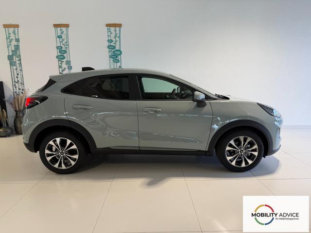 Ford Puma Titanium Cactus Grau