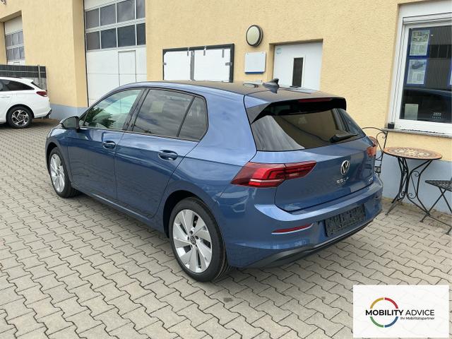 Volkswagen / Golf / Blau / Limited / Anemonenblau Metalic / , Beispielbilder, ggf. teilweise mit Sonderausstattung