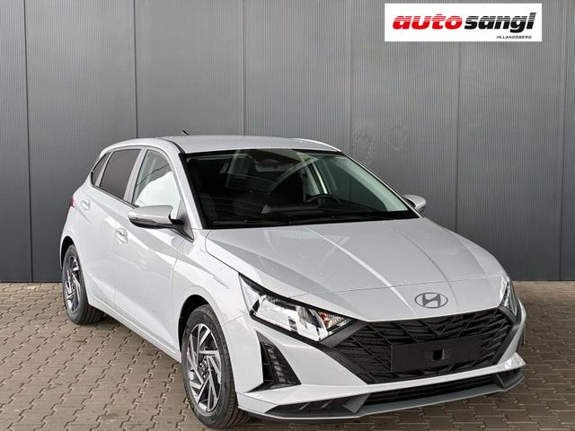 Hyundai i20 Pure 1.2 MPI / Navi PDC Hinten + Kamera Abgedunkelte Scheiben Tempomat Alu 16" 