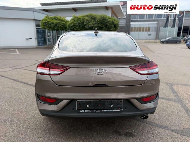 Hyundai i30 1.5 Fastback / PRIME WR 